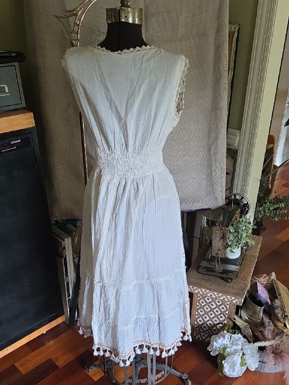 Boho Eyelet Midi Dress in Cream S - Picture 5 of 7